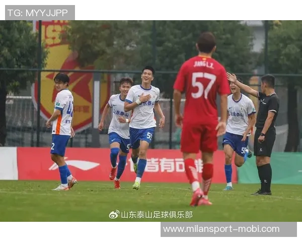 山东泰山B队彭啸荣膺本赛季中乙联赛最佳青年球员称号